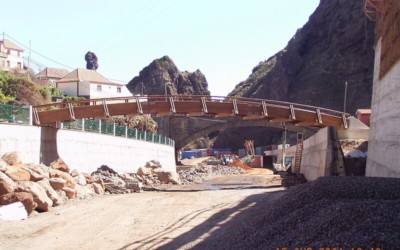2011 – Puente de 28,00 x 3,50 m en Porto Moniz